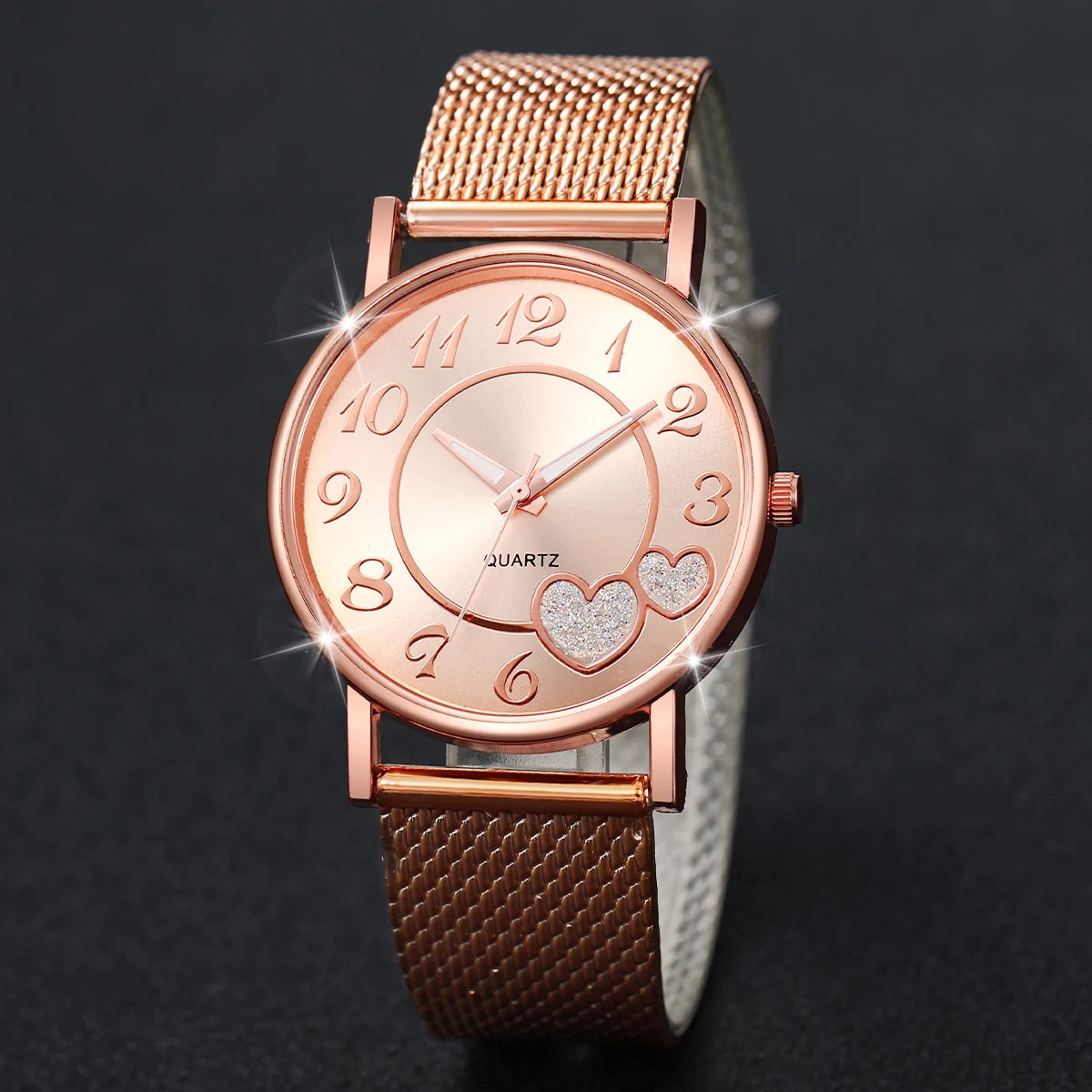 Analog Watches Bracelet Set para Mulheres com relógio de pulso dourado e bracelete coração para um estilo elegante.